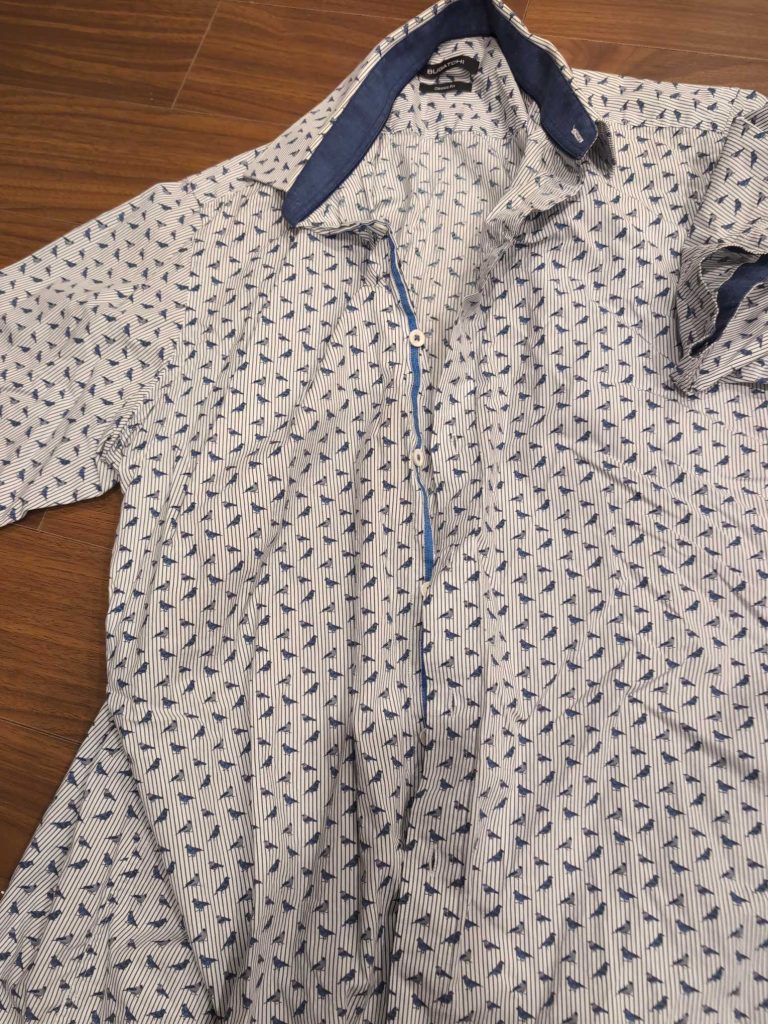 S-022 — White Bird-Print Short Sleeve Shirt (Bugatchi Classic Fit)