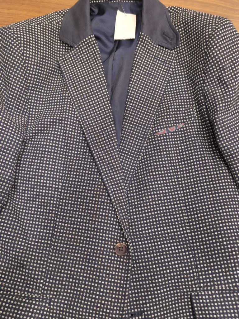 BLZ-008 — Navy Micro-Square Blazer (RW&CO)